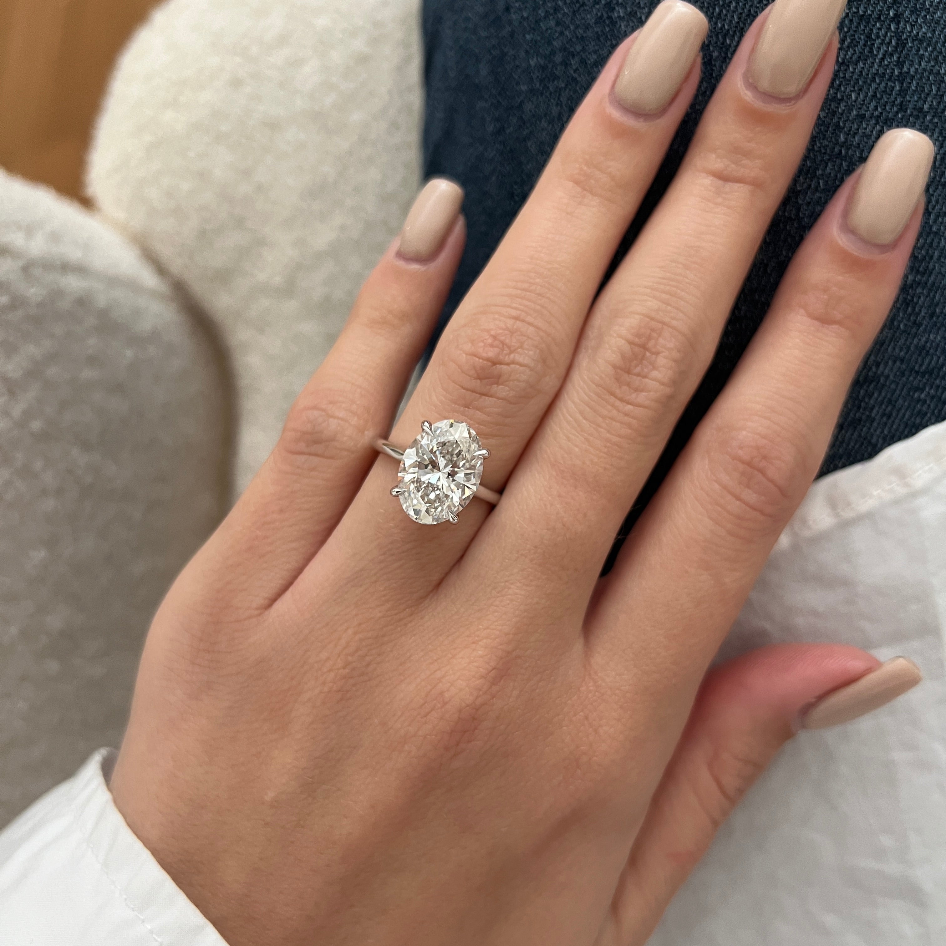 3 carat Oval cut lab-grown diamond IGI certified, engagement ring.
