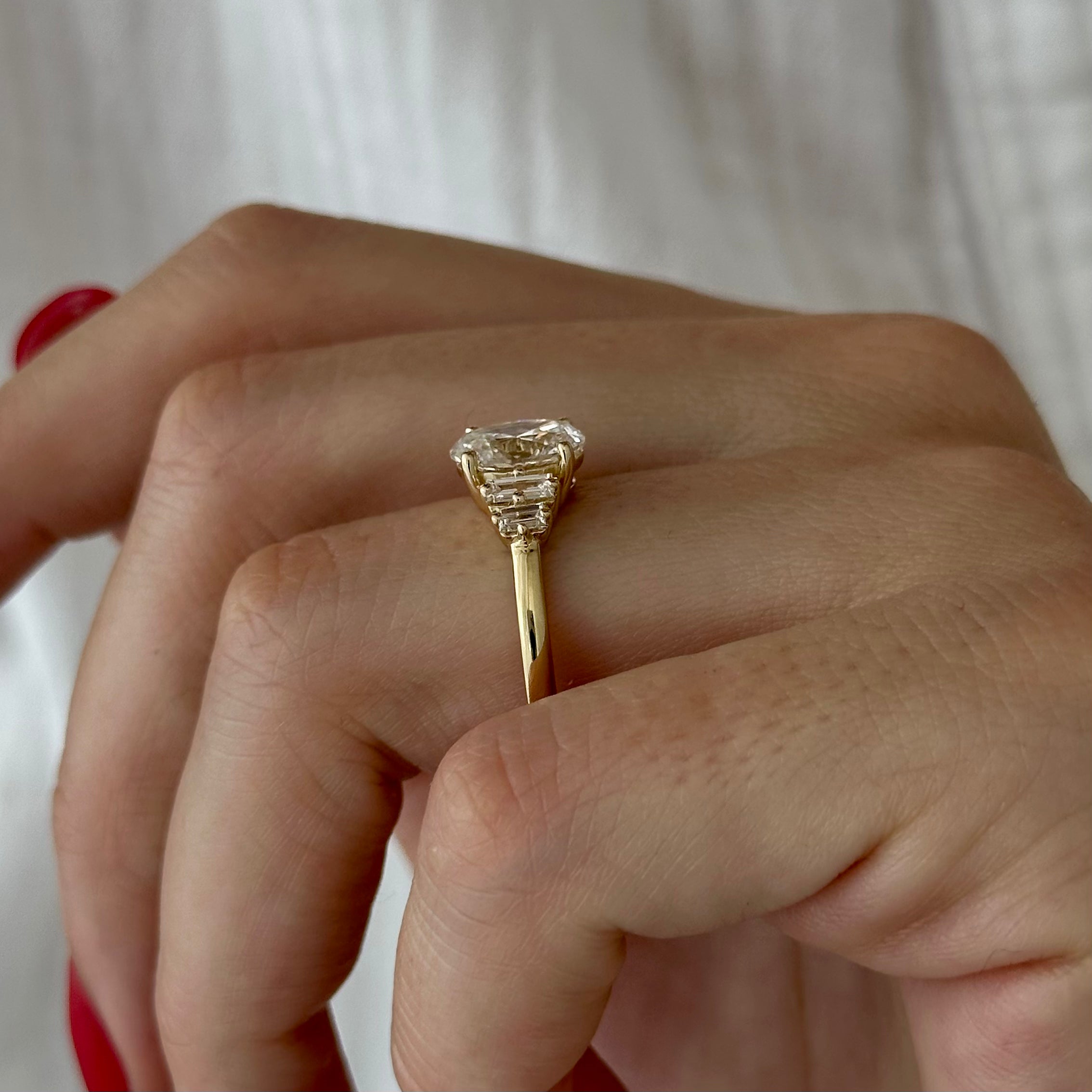 2 carat Oval cut lab-grown diamond IGI certified, side stones engagement ring.