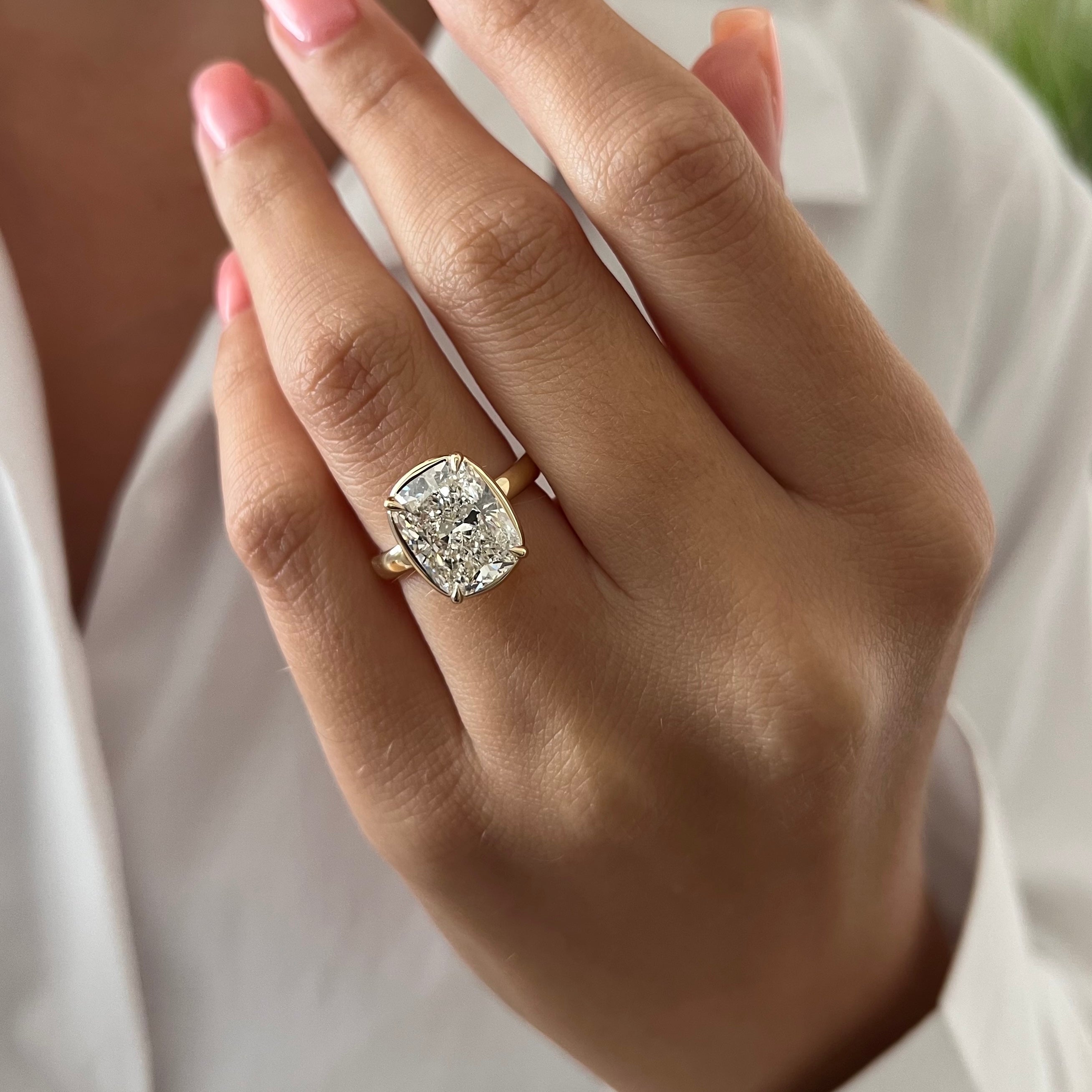2 carat Radiant cut lab-grown diamond IGI certified, solitaire engagement ring.