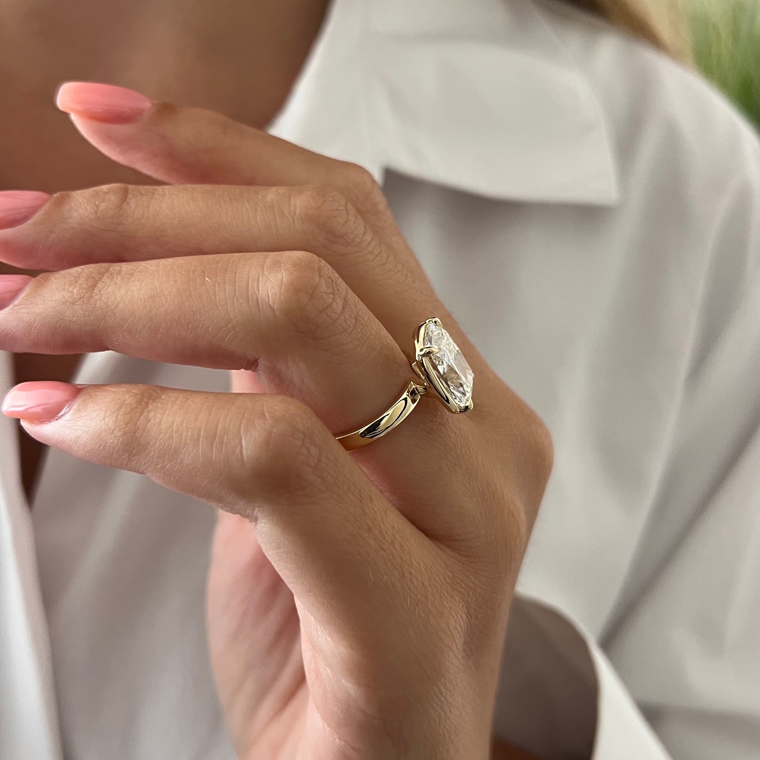 2 carat Radiant cut lab-grown diamond IGI certified, solitaire engagement ring.