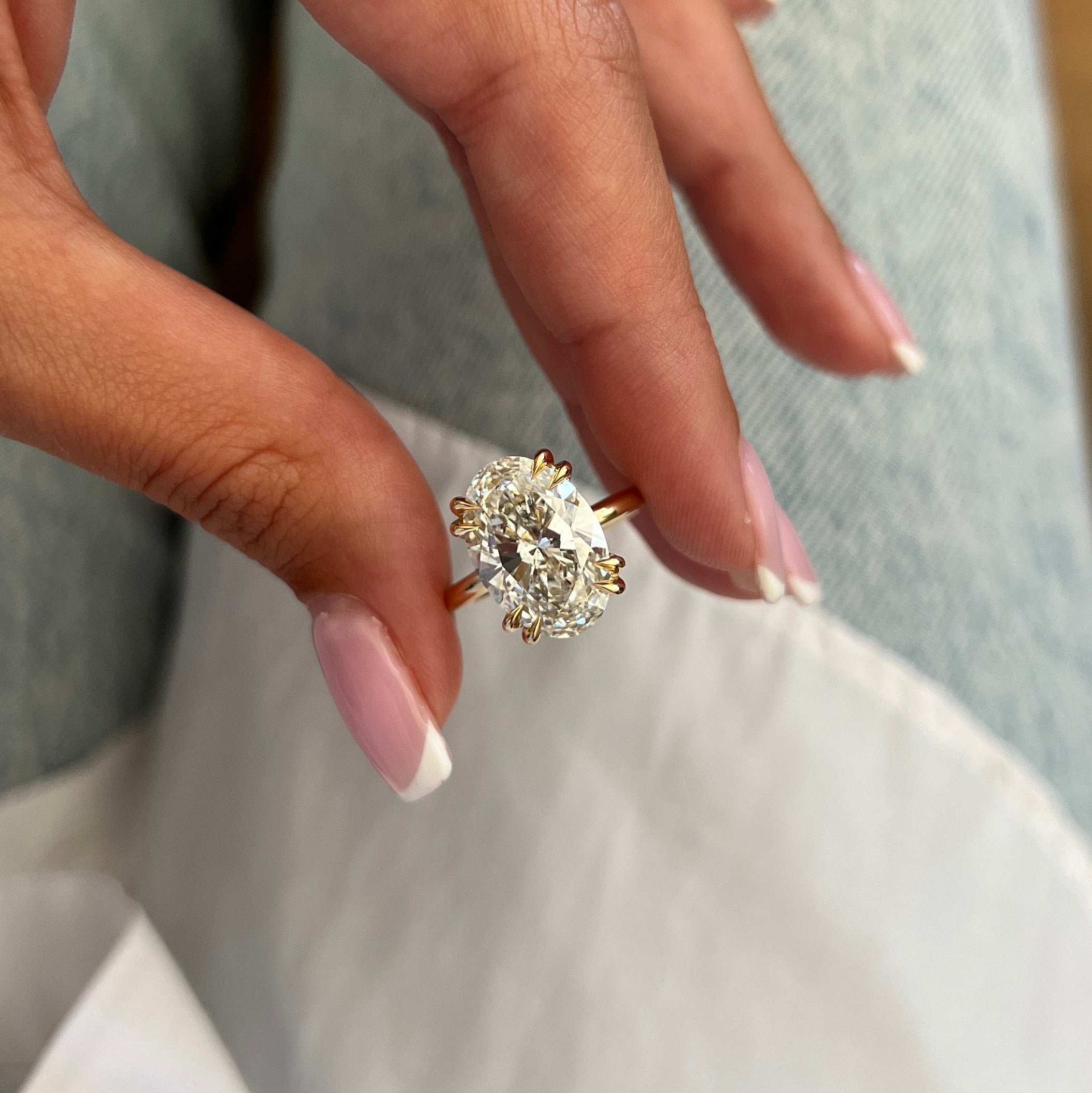 5 carat Oval cut lab-grown diamond IGI certified, solitaire engagement ring.